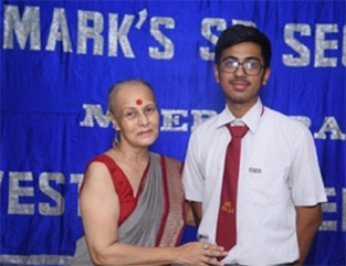 St. Mark’s Meera Bagh - Seniors: Oath Taking Ceremony : Click to Enlarge