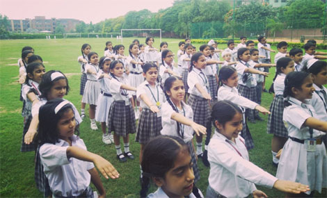SMS, Meera Bagh - A Green Bond : Students of St. Marks celebrated #Vrikshabandhan : Click to Enlarge