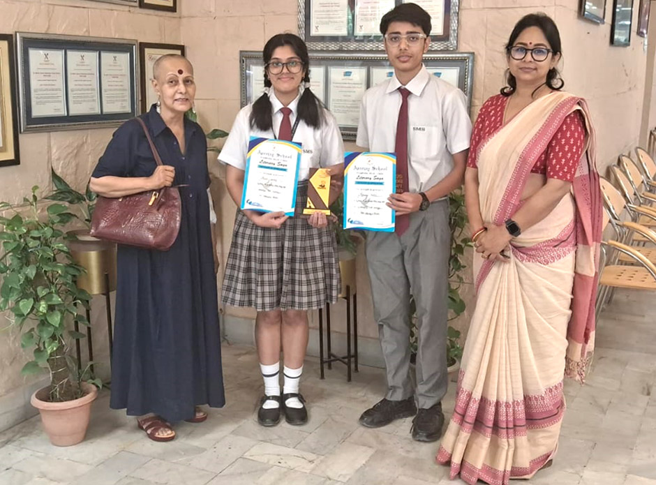 St. Mark's Sr. Sec. Public School School, Meera Bagh - Anya Tandon and Anurag Madan shine at the Literary Saga organized by Apeejay School Pitampura : Click to Enlarge