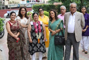 St. Mark's, Meera Bagh - Farewell to Mrs. Kaushik : Click to Enlarge