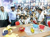 St. Mark's School, Meera Bagh - Session in Innovation Space at National Science Centre : Click to Enlarge