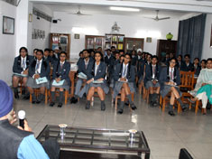 St. Mark's School, Meera Bagh - Interaction with an Author : Click to Enlarge