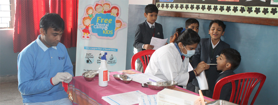 St. Mark's School, Meera Bagh - Free Dental Check Up Camp : Click to Enlarge