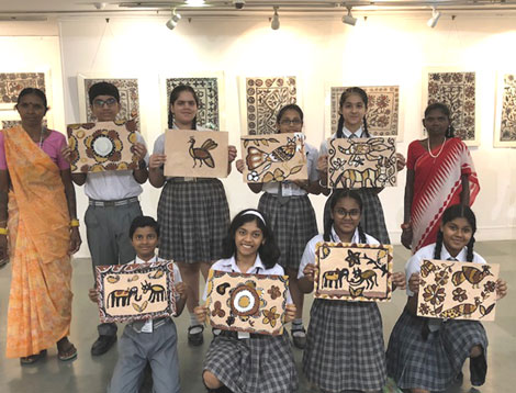 St. Mark's Meera Bagh - Visit to Art Exhibition - Sohari and Khovar Art : Click to Enlarge