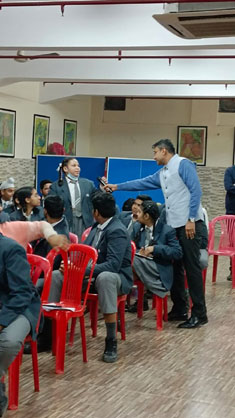 St. Mark's School, Meera Bagh - Mentor Mentee Workshop by Atoot Bandhan : Click to Enlarge