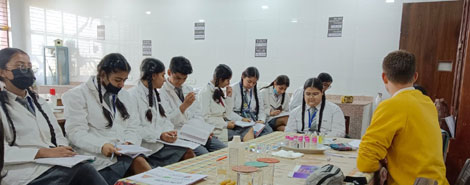 St. Mark's School, Meera Bagh - Perfumery Workshop : Click to Enlarge