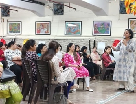 St. Mark's School, Meera Bagh - In-Service Teacher Training workshop on Raising Readers : Click to Enlarge