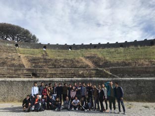 St. Mark's School, Meera Bagh - Students enjoy homestay in Salerno, Italy : Click to Enlarge