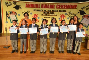 St. Mark's School, Meera Bagh - CLASS 4-B - Young Achievers from Grades 1 to 5 are felicitated at the Annual Award Ceremony : Click to Enlarge