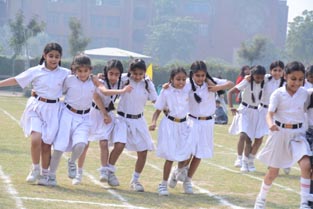 St. Mark's School, Meera Bagh - Junior Sports Day held : Click to Enlarge