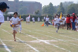 St. Mark's School, Meera Bagh - Junior Sports Day held : Click to Enlarge