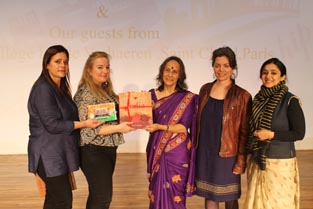 St. Mark's School, Meera Bagh - Ms. Maryline LAIDIN, French Institute of India, is the Guest of honour @ Indo French Friendship-Amitie be Indo-Francais : Click to Enlarge