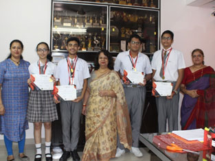 St. Mark's School, Janak Puri - Our students- Saksham Gupta, Mala Jain and Sarthak Monga shone brightin IIM Indore's Annual Fest : Click to Enlarge