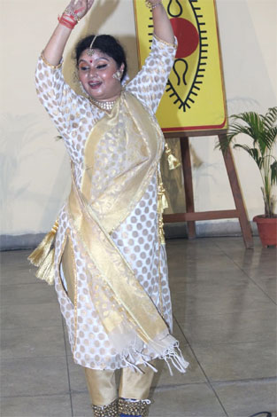 St. Mark's School, Janak Puri - Spic Macay : Kathak Dance Recital : Click to Enlarge