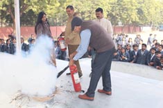 St. Mark's School, Janak Puri - Fire Safety Workshop : Click to Enlarge