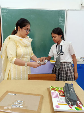 St.Marks World School Meera Bagh: Deworming Drive : Click to Enlarge