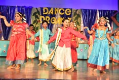 SMS, Meera Bagh - Dance Dreamz : Click to Enlarge