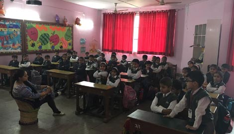 St. Mark's School, Meera Bagh - Circle Time session on Sharing : Click to Enlarge