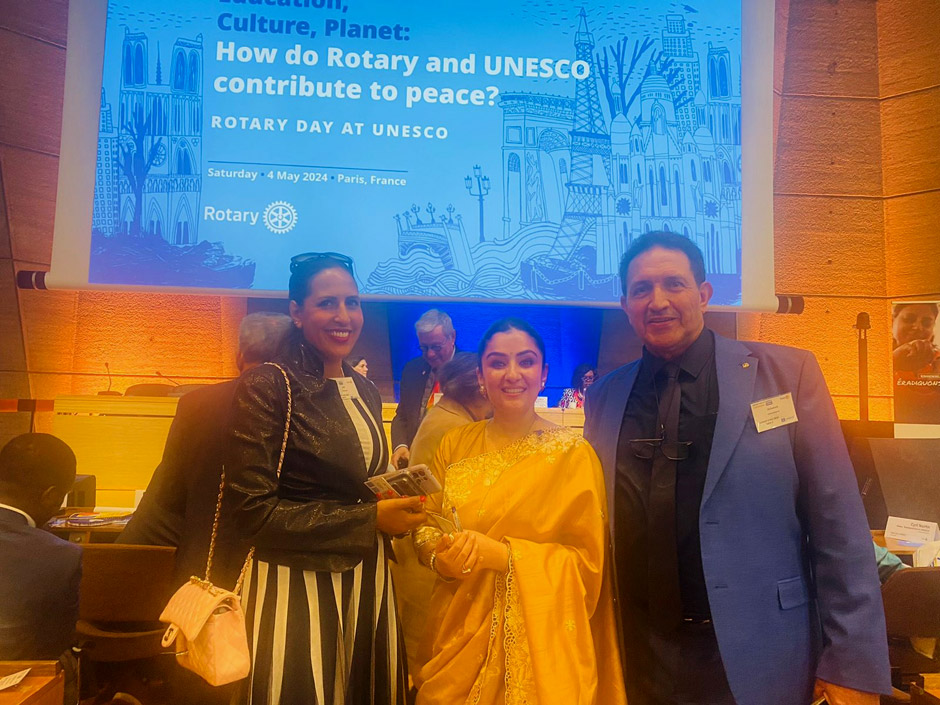 Ms. Ritika Anand, Principal, SMS Meera Bagh speaks at a prestigious UNESCO Conference in Paris : Click to Enlarge