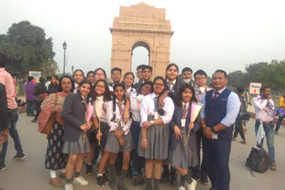 Delegation from Singapore visits St. Marks School, Meera Bagh : Click to Enlarge