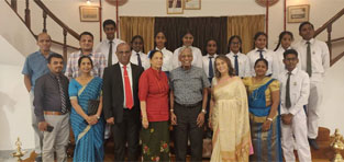 St. Mark's School, Meera Bagh - India - Sri Lanka Student Exchange : Click to Enlarge
