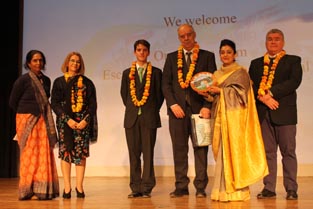St. Mark's School, Meera Bagh - India-Portugal Student Exchange : Click to Enlarge