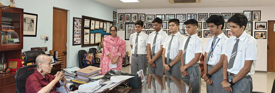 St. Mark's Sr. Sec. Public School School, Meera Bagh - A delegation of six students led by our Principal, Ms. Ritika Anand, and teacher in charge  Ms. Rooma, went for an enriching exchange program to Germany : Click to Enlarge