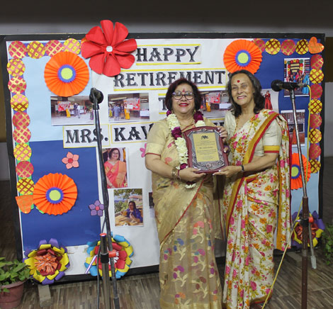 St. Mark's Meera Bagh - Farewell to Ms. K. Mehta : Click to Enlarge