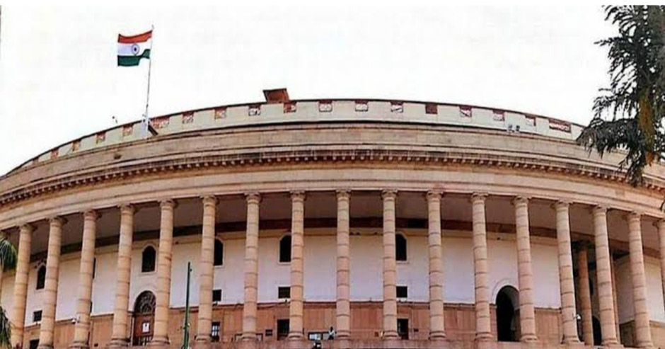 SMS Meera Bagh - Ms. S. Malik along with six students visited the Indian Parliament : Click to Enlarge