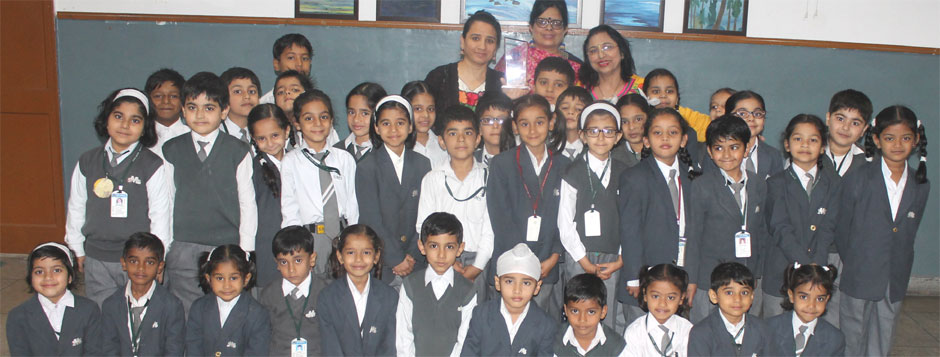 St. Mark's School, Meera Bagh - St. Mark’s School, Meera Bagh extends a helping hand to SOS : Click to Enlarge