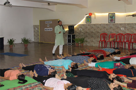 St. Mark's School, Meera Bagh - Meditation Workshop : Click to Enlarge