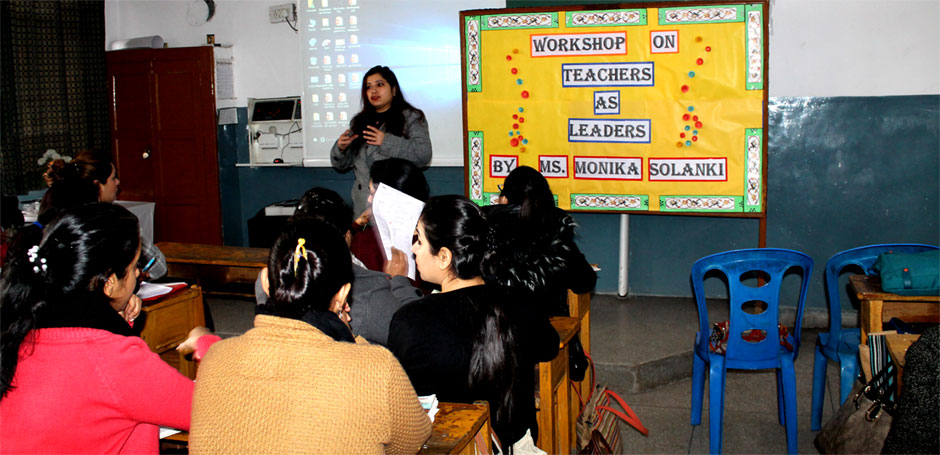 St. Mark's School, Meera Bagh - Workshop on Teachers as Leaders : Click to Enlarge