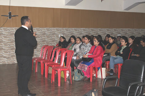 St. Mark's School, Meera Bagh - Workshop on Empowering Mind Power : Click to Enlarge
