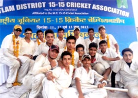 SMS Sr., Meera Bagh - 15-15 National Cricket Championship for U-17 category was held at Ratlam in Madhya Pradesh : Click to Enlarge