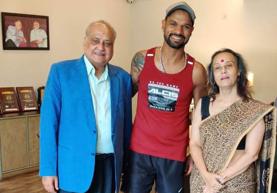 St. Mark's, Meera Bagh - Shikhar Dhawan does net practice in St. Marks School : Click to Enlarge