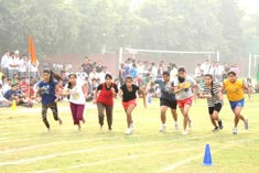 SMS Sr., Meerabagh - Sports Day Celebrations 2013 : Click to Enlarge