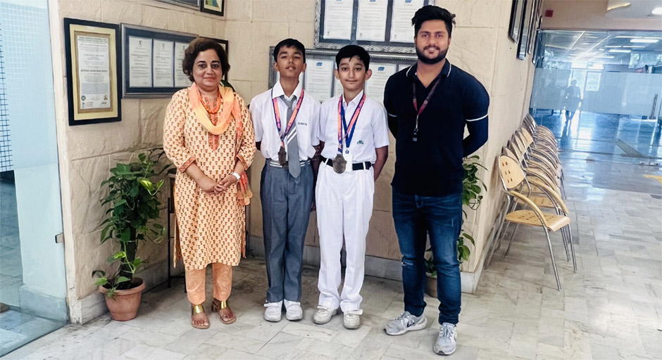 St. Marks Sr. Sec. Public School - Raghav Chandela of Class 8th and Kavish Karki of Class 7th won gold medal in their weight categories in District Taekwondo Championship : Click to Enlarge