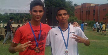 SMS Sr., Meera Bagh - Mehul Mittal and Mandeep Sehrawat brought laurels for the school as they won the 100 m Gold Medal and 5000 m Silver Medal at the CBSE Athletics Championship held at St. Xavier's School : Click to Enlarge