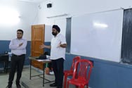 St. Mark's School, Meera Bagh - Photography Workshop : Click to Enlarge