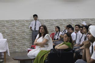 St. Mark's School, Meera Bagh - Prakriti Utsav held - commemorating Earth Day : Click to Enlarge