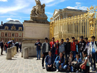 St. Mark's School, Meera Bagh - Our delegation visits France and Brussels : Click to Enlarge