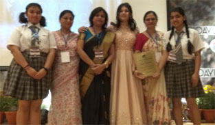 St. Mark's School, Meera Bagh - Our Principal receives the Exceptional Women of Excellence Award at the Annual Women Economic Forum : Click to Enlarge