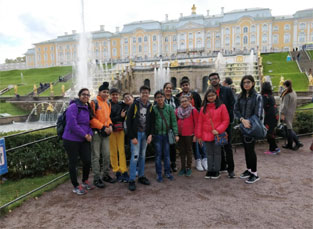 St. Mark's School, Meera Bagh - Exploring St. Petersburg : Click to Enlarge