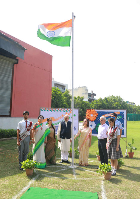 St. Mark's School, Meera Bagh - Independence Day Celebrated with pomp and show : Click to Enlarge