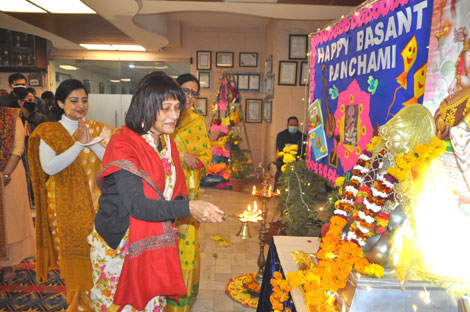 St. Mark's School, Meera Bagh - Celebrating Basant Panchami - the advent of Spring : Click to Enlarge