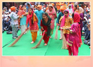 St. Mark's School, Janakpuri - Gurupurab Celebrations : Click to Enlarge