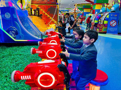 St.Marks Sr Sec Public School Janak Puri - Students of Class Nursery and KG went to Fun City, Vegas Mall for the school picnic : Click to Enlarge