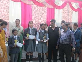 SMS Sr., Janakpuri - 14th St. Mark’s Annual Inter School On The Spot Painting Competition : Click to Enlarge