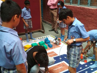 St. Mark's School, Janakpuri - Robotronics Training session : Click to Enlarge