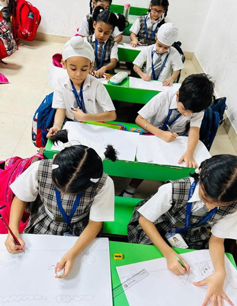 St. Marks Sr. Sec. Public School, Janakpuri - An Inter-section Art Competition was organised for the students of Classes Nursery to V : Click to Enlarge